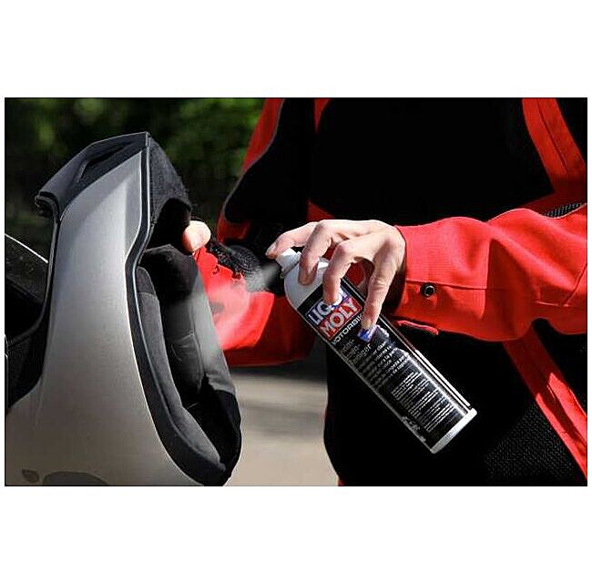 Detergente per interni di caschi da moto