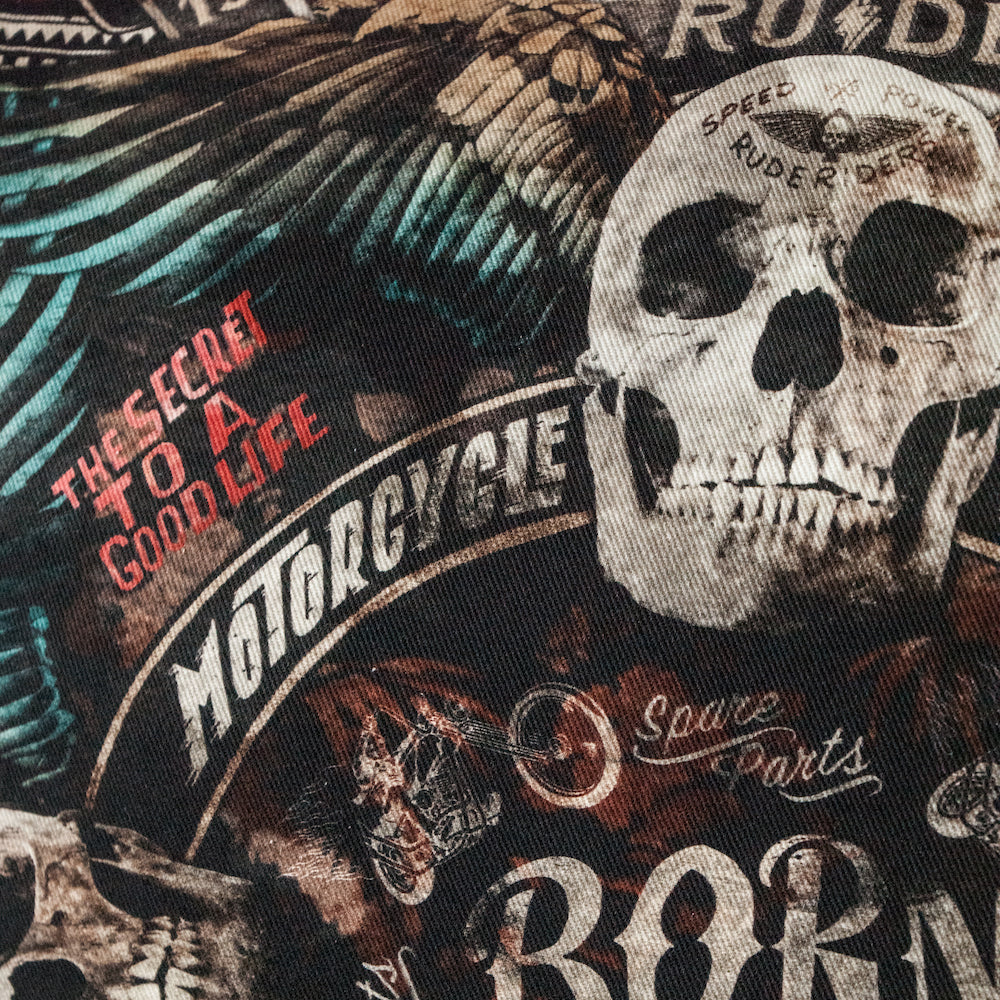 Cuscino decorativo teschio volante